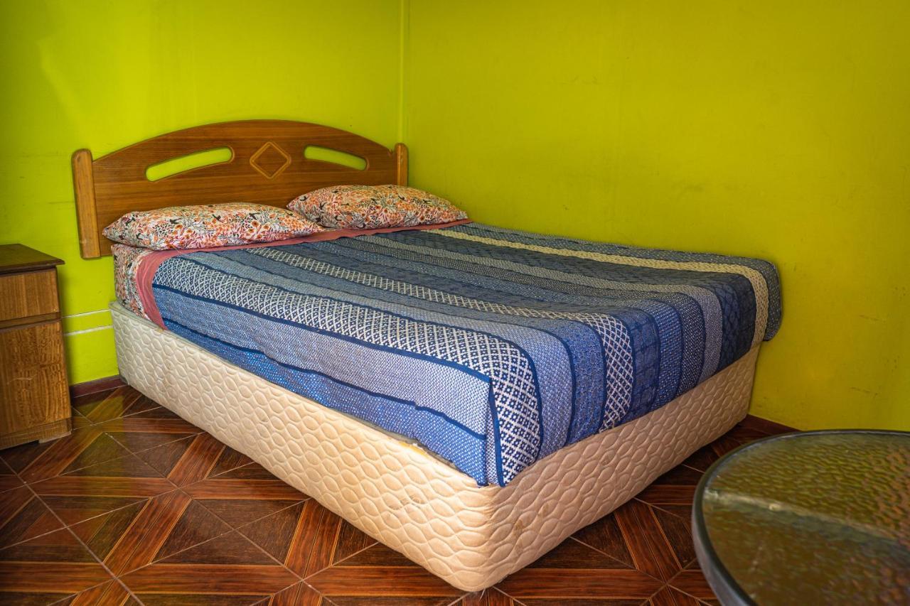 La Casa Del Sol Naciente Hotel ซานเปโดร เด อาตากามา ภายนอก รูปภาพ