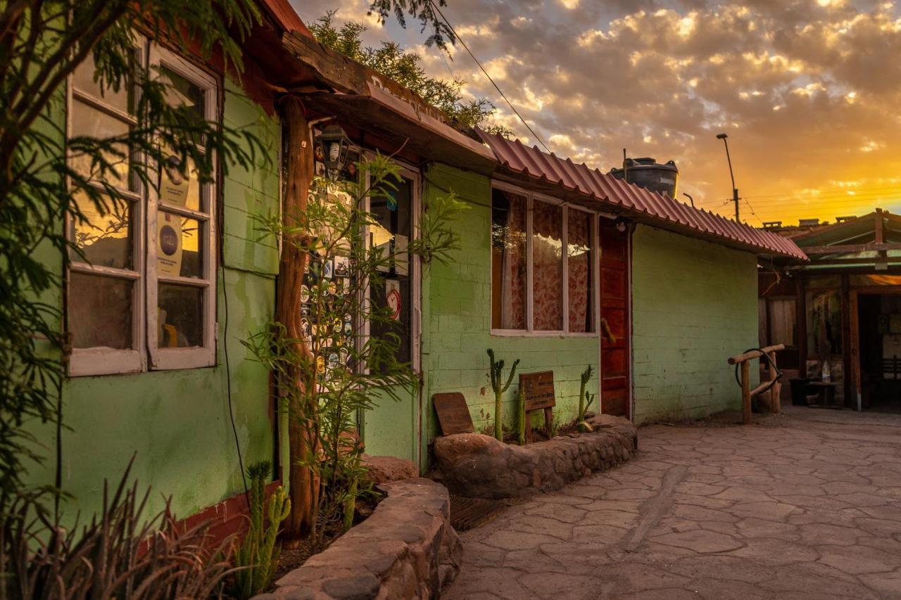 La Casa Del Sol Naciente Hotel ซานเปโดร เด อาตากามา ภายนอก รูปภาพ